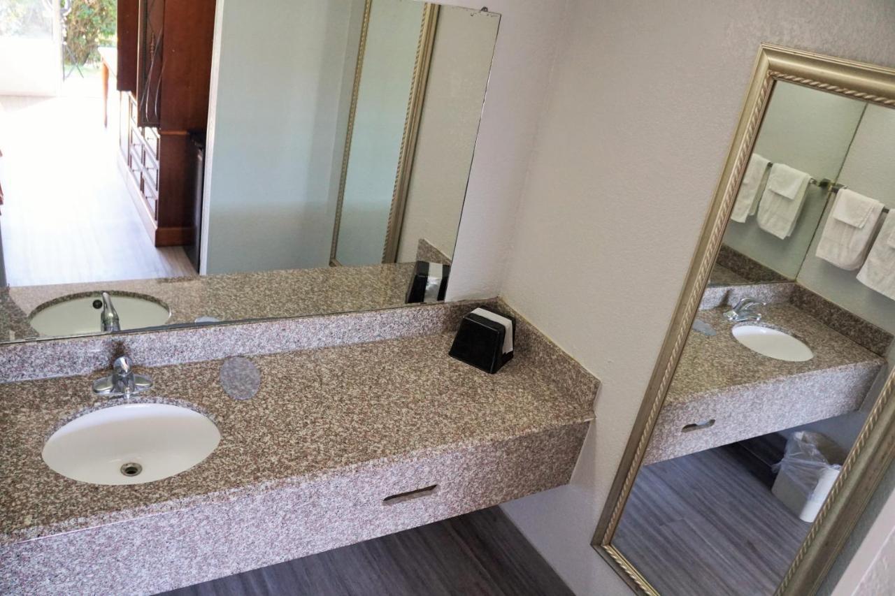 Hotel Elev8 Conroe Εξωτερικό φωτογραφία