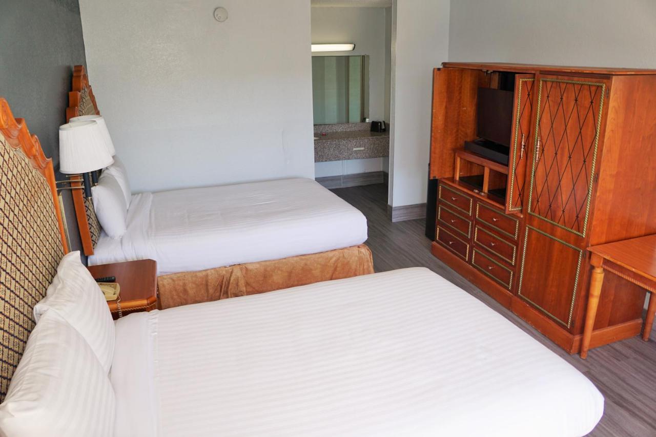 Hotel Elev8 Conroe Εξωτερικό φωτογραφία