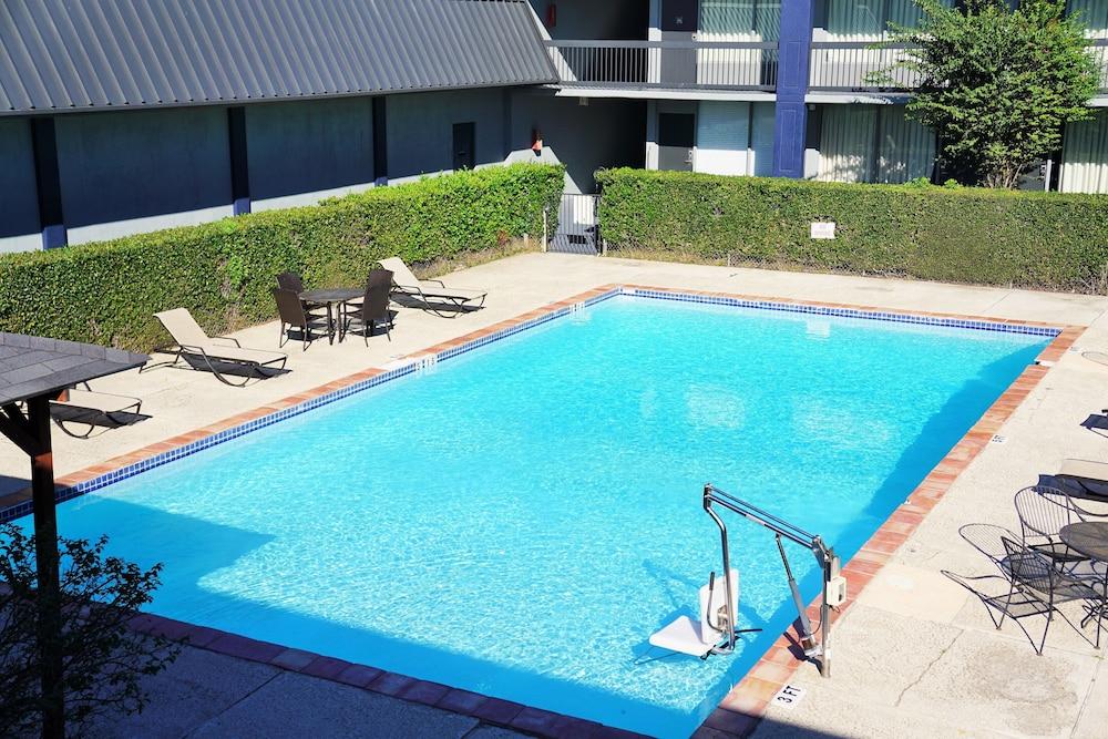 Hotel Elev8 Conroe Εξωτερικό φωτογραφία
