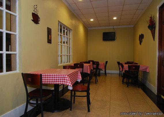 Hotel Elev8 Conroe Εστιατόριο φωτογραφία