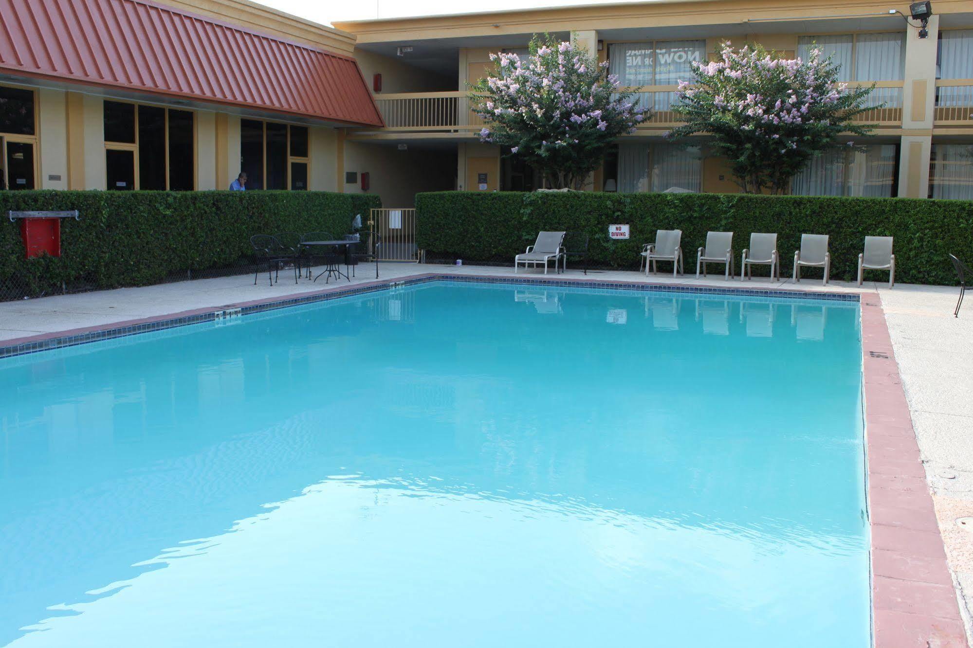 Hotel Elev8 Conroe Εξωτερικό φωτογραφία