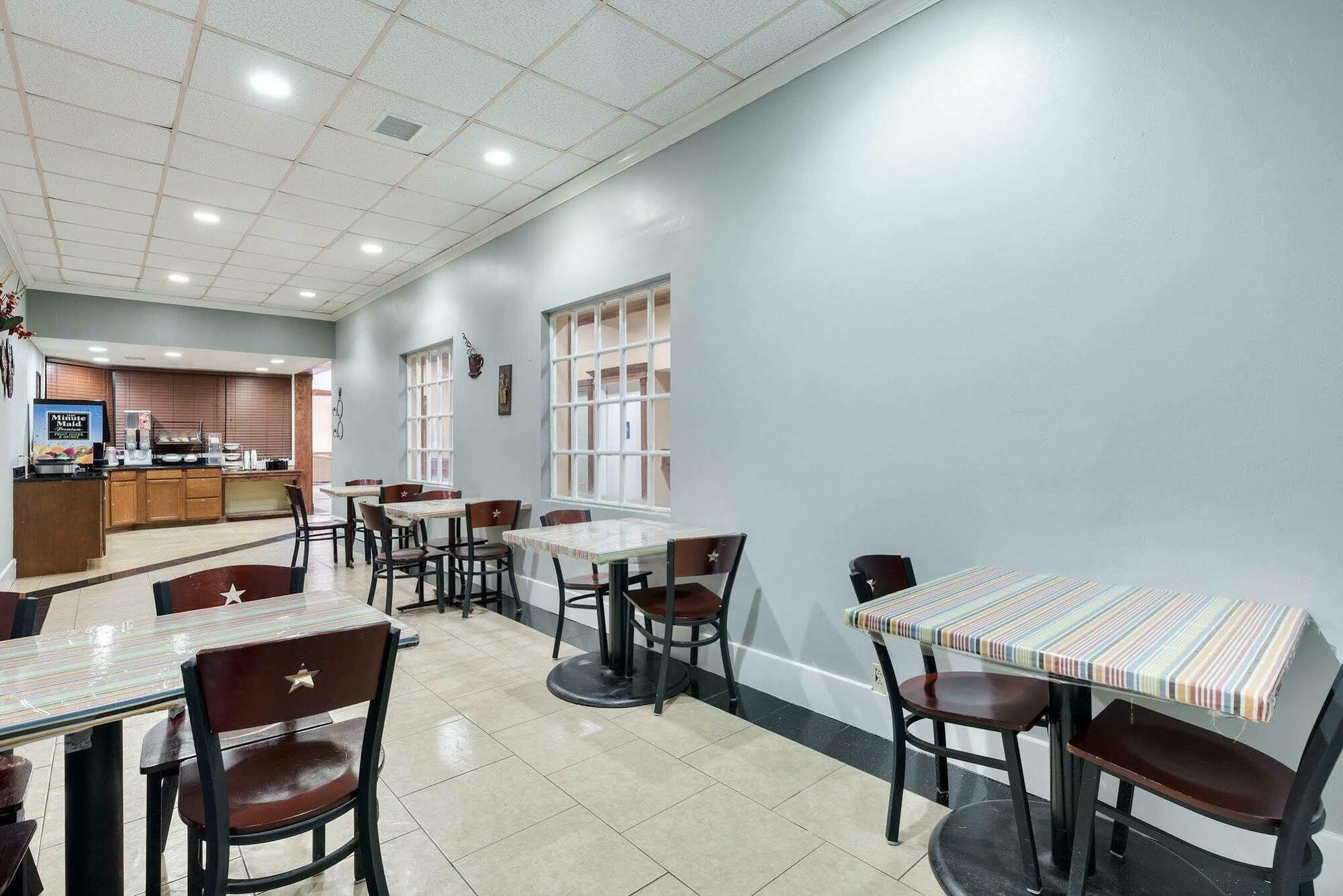 Hotel Elev8 Conroe Εξωτερικό φωτογραφία