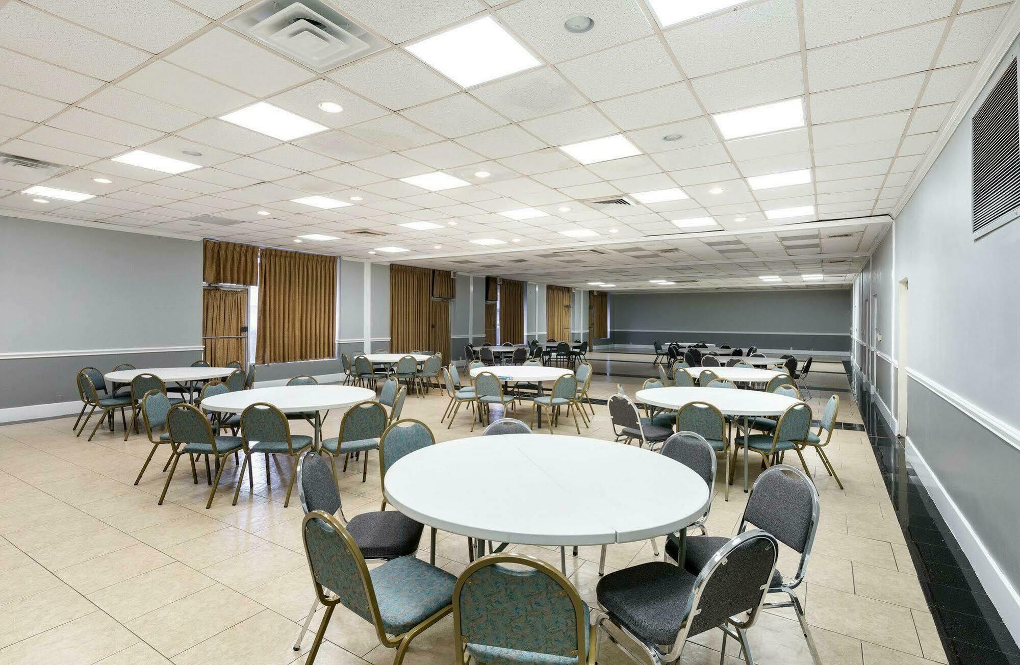 Hotel Elev8 Conroe Εξωτερικό φωτογραφία